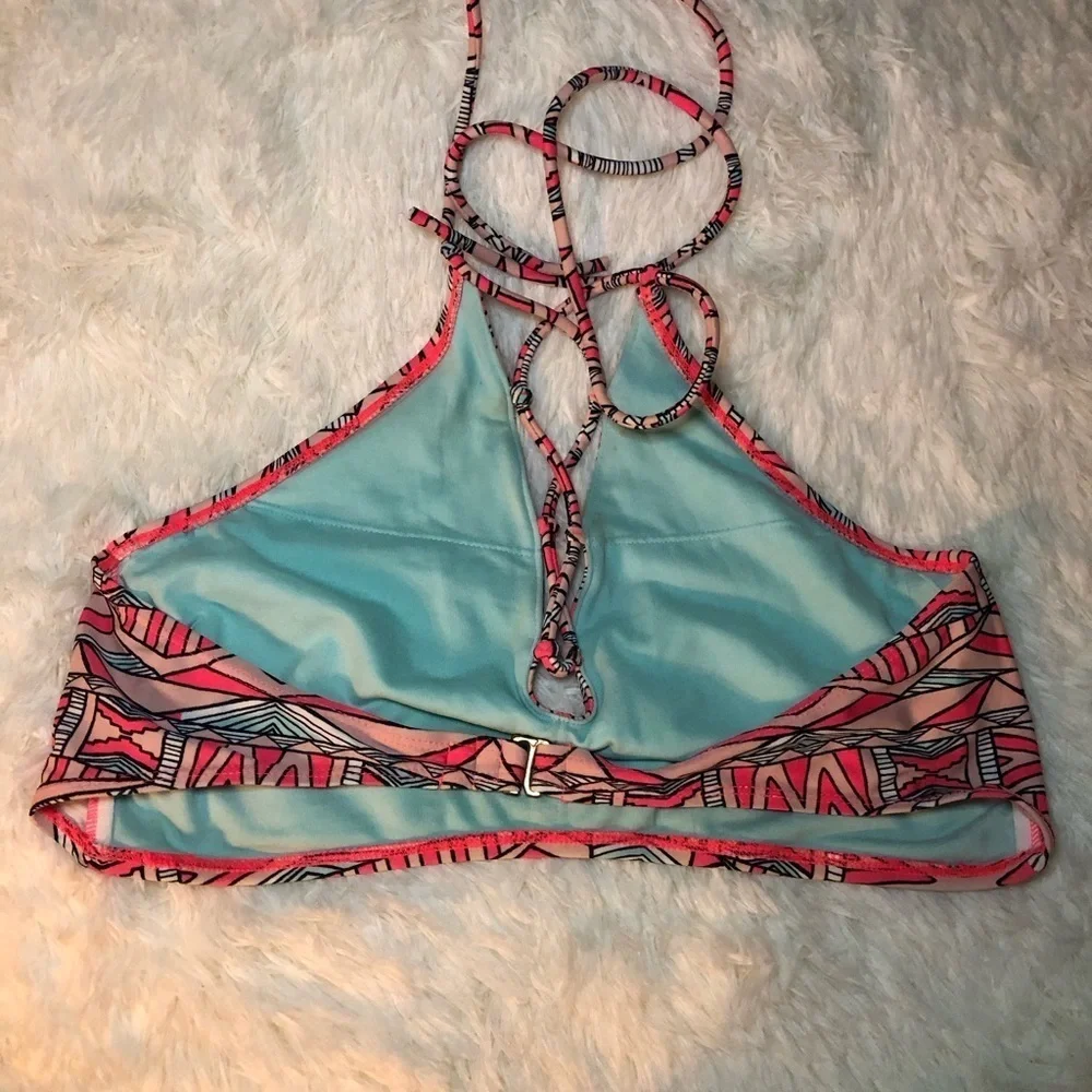 Geometric Patterned Women's Bikini Top size XL